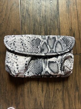 Snake-Print Cosmetic Clutch - Black and Gray